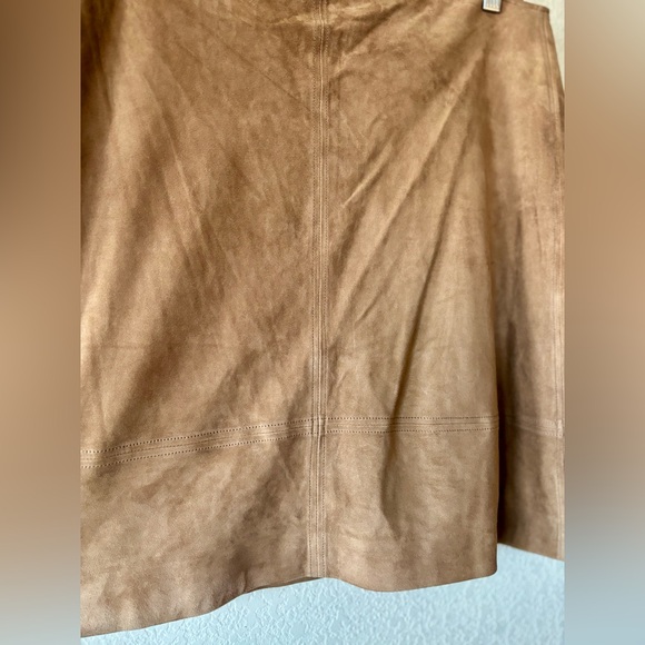 Elie Tahari brown suede skirt NWT Size 12 - Picture 2 of 7